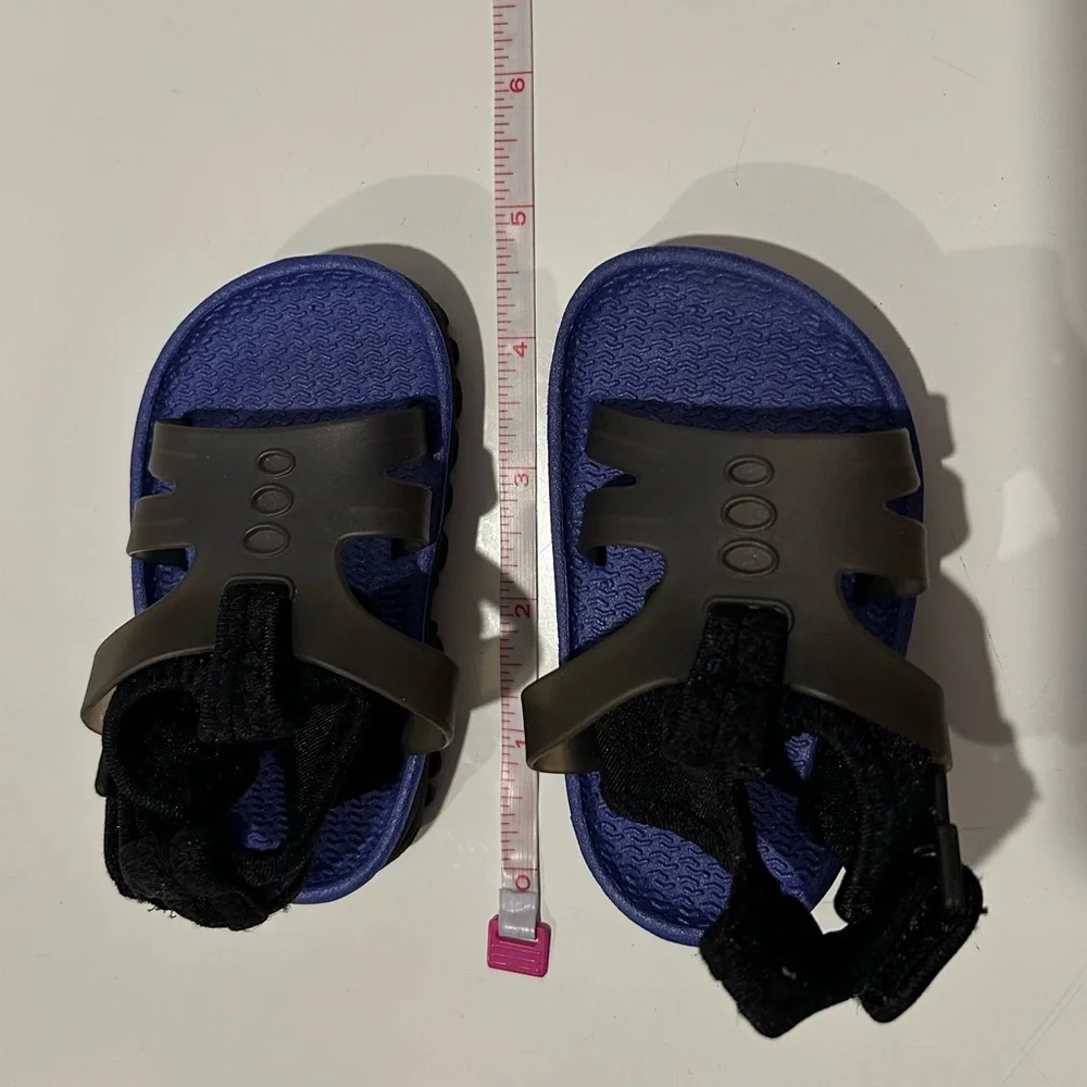 NWOT Baby Water Sandals
